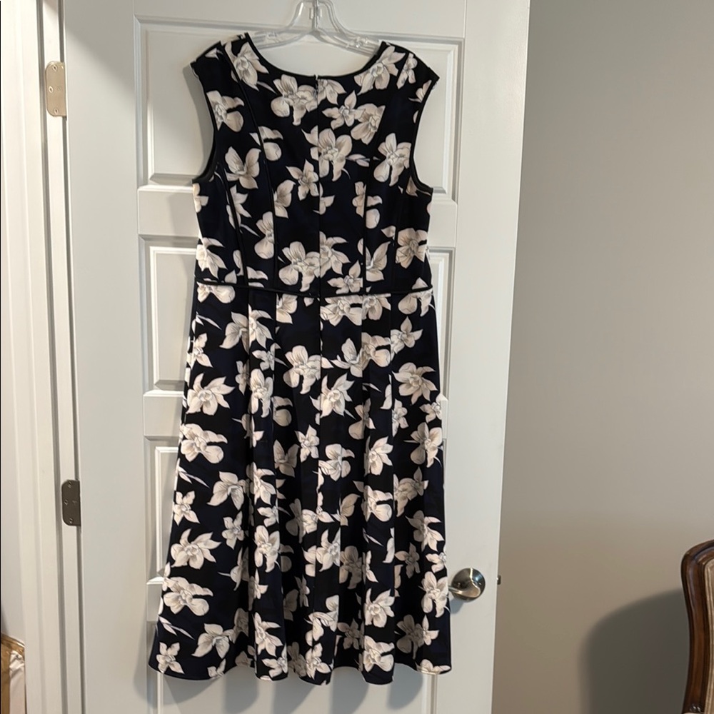 Blue and Black Sleeveless A-Line Midi Dress - Picture 2 of 9